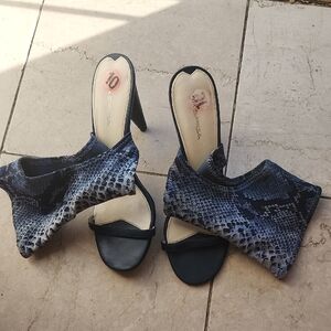 Via Spiga Blue Snake Print Heels
